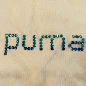 💙NWOT Puma white T with PUMA spelled out size M💙